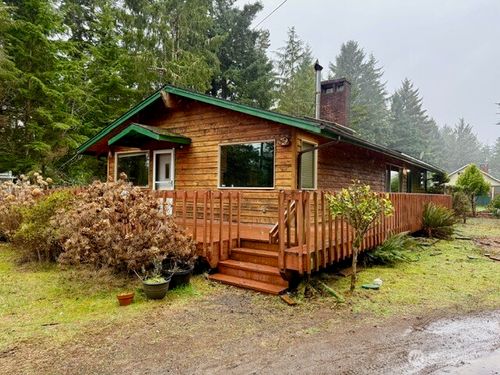 2002 200th Ln, Ocean Park, WA, 98640-3025 | Card Image