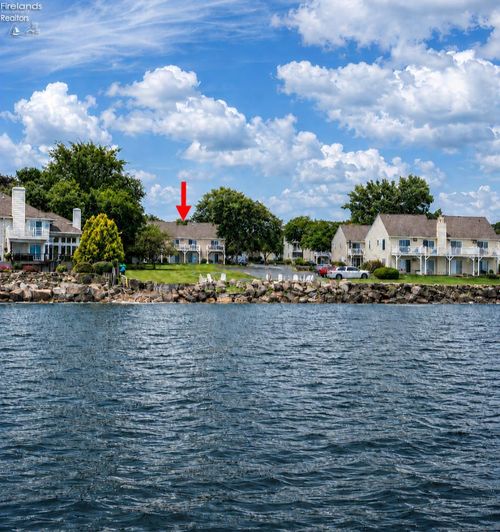 2-459 N Lake Pine Dr, Marblehead, OH, 43440-1269 | Card Image
