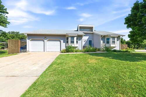 1150 S Burrus St, Wichita, KS, 67207-3625 | Card Image