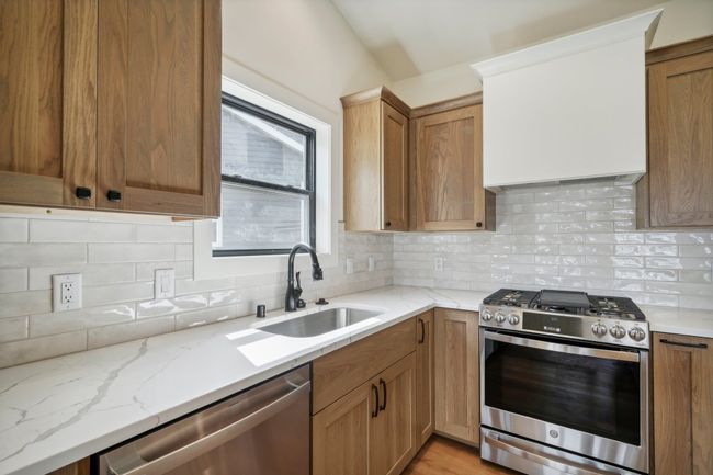 6479 Ridge View Way, Condo with 2 bedrooms, 2 bathrooms and null parking in Deforest WI | Image 17