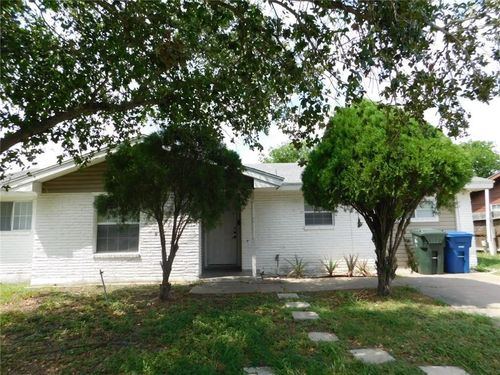 5417 Hitching Post Ln, Corpus Christi, TX, 78415-3114 | Card Image