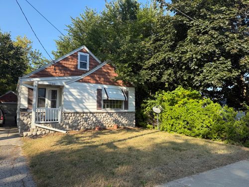 1730 41st Pl, Kenosha, WI, 53140-5610 | Card Image