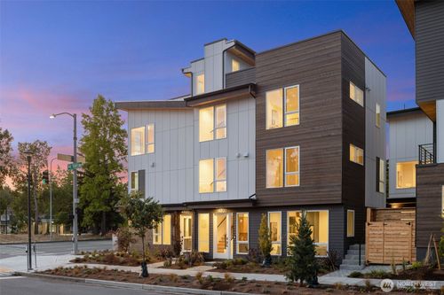 4300 52nd Ave Ne, Seattle, WA, 98105 | Card Image
