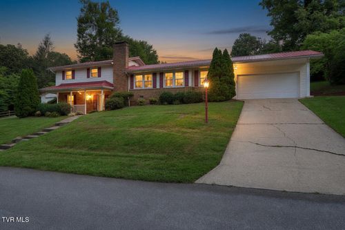 555 Valley Ave, Erwin, TN, 37650-1369 | Card Image