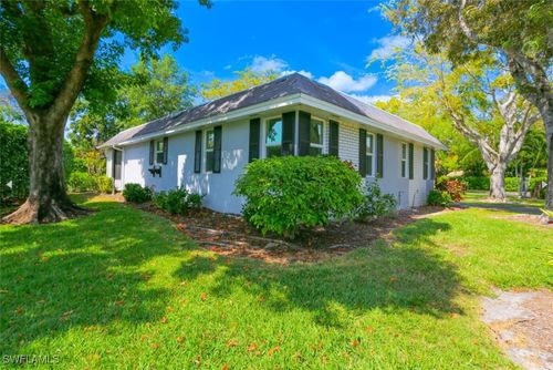 225 Georgetown Blvd, NAPLES, FL, 34112-0220 | Card Image