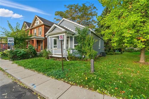 117 Ray St N, Hamilton, ON, L8R2Y1 | Card Image