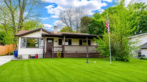 33022 N John Mogg Rd, Grayslake, IL, 60030-2131 | Card Image