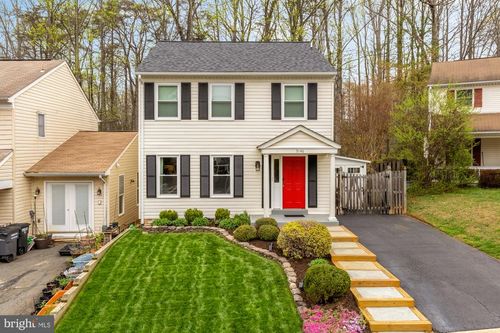 9146 Silchester Ct, BURKE, VA, 22015-3361 | Card Image