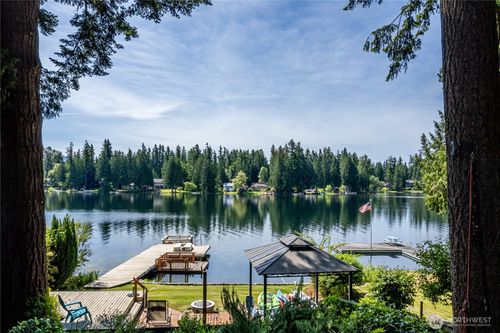 21905 Se 20th St, Sammamish, WA, 98075-7137 | Card Image