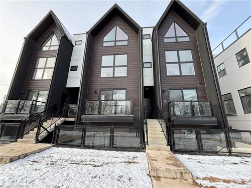 107-7277 Wilson Cres, Niagara Falls, ON, L2G4R8 | Card Image