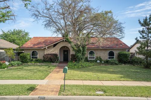 2121 Sunrise Trl, Richardson, TX, 75081-4722 | Card Image