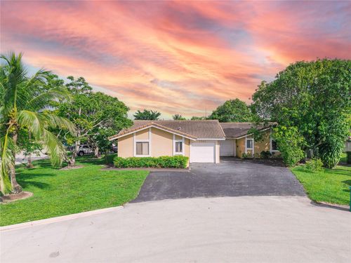 7940 Nw 37th Dr, Coral Springs, FL, 33065-3009 | Card Image