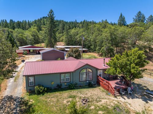 3615 Redwood Hwy, Grants Pass, OR, 97527-9290 | Card Image