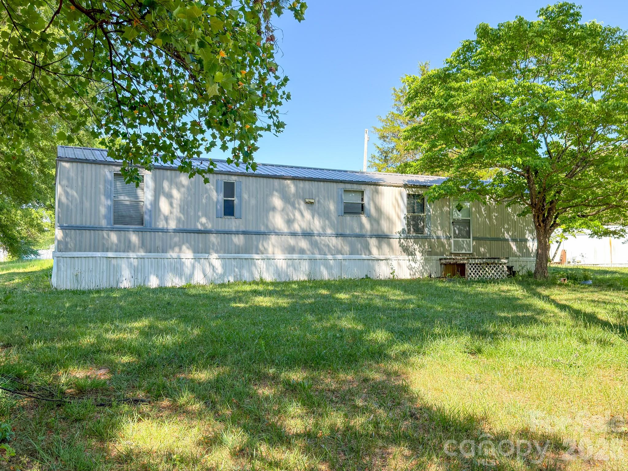 Residential Income in Statesville 5