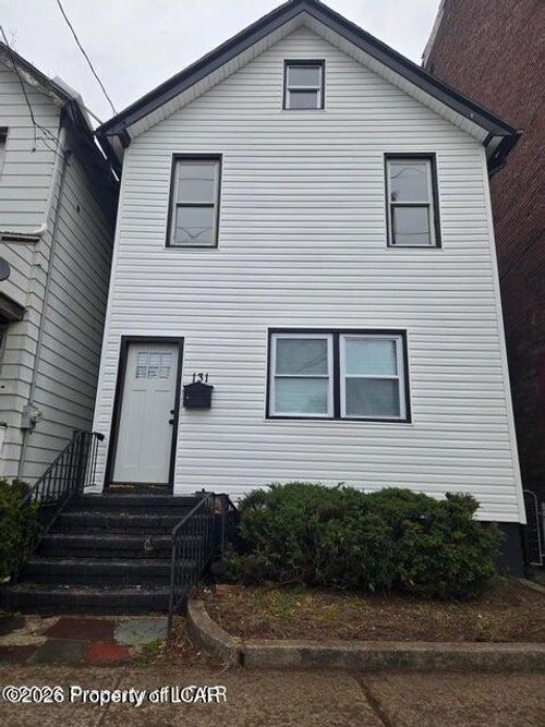 131 Academy St, Wilkes Barre, PA, 18702-2302 | Card Image