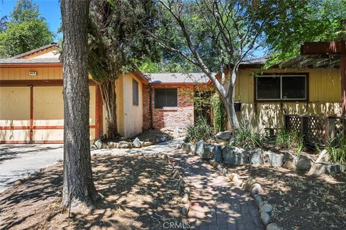 2214 Fordham Ave, Clovis, CA, 93611-4017 | Card Image