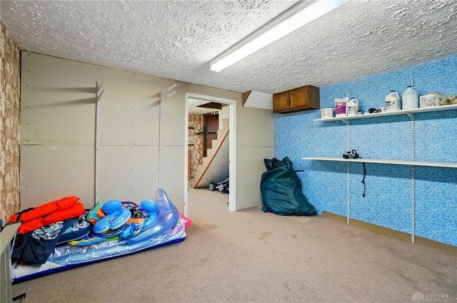 2946 Rockledge Trl, House other with 3 bedrooms, 2 bathrooms and null parking in Beavercreek OH | Image 54