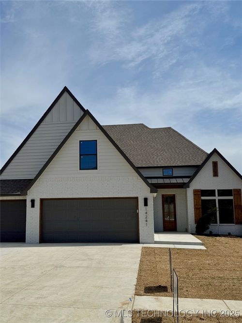 14241 S Evanston Ave, Bixby, OK, 74008-4683 | Card Image
