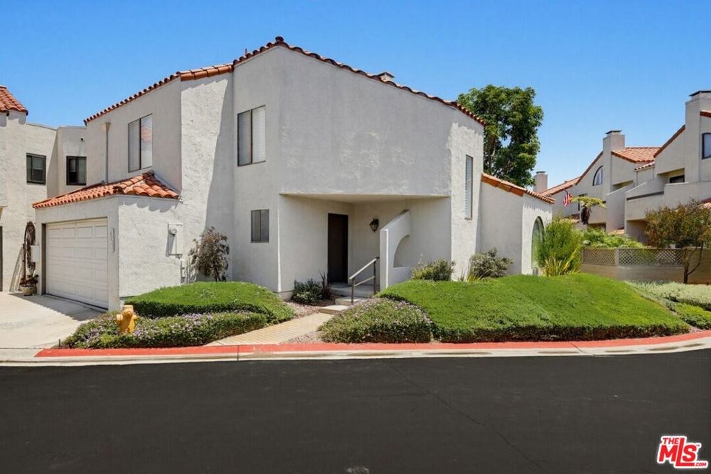 Residential in Huntington Beach