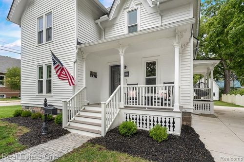 162 W Lafayette St, Romeo, MI, 48065-5121 | Card Image
