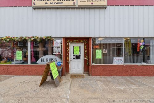 131 E Main St, Pawhuska, OK, 74056-5213 | Card Image