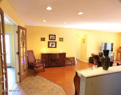 82 Knox Lane, House other with 5 bedrooms, 3 bathrooms and null parking in Manalapan NJ | Image 3