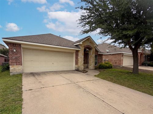 1605 Nighthawk Dr, Little Elm, TX, 75068-8471 | Card Image