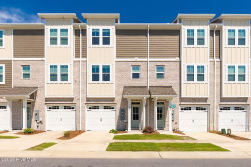 210 Gray Duck Dr, Beaufort, NC, 28516-3101 | Card Image