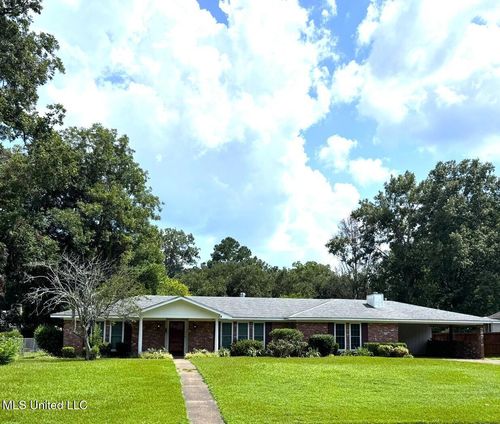202 Jefferson Davis Blvd, Natchez, MS, 39120-5106 | Card Image