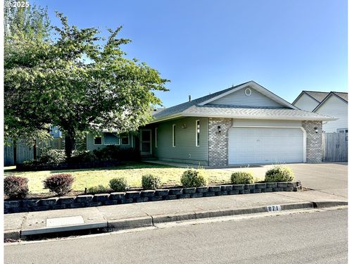 871 Corvette Ln, Eugene, OR, 97404-3823 | Card Image