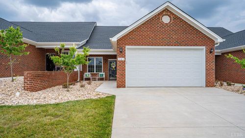 141 Villa Oak Cir, Bedford, VA, 24523-1149 | Card Image