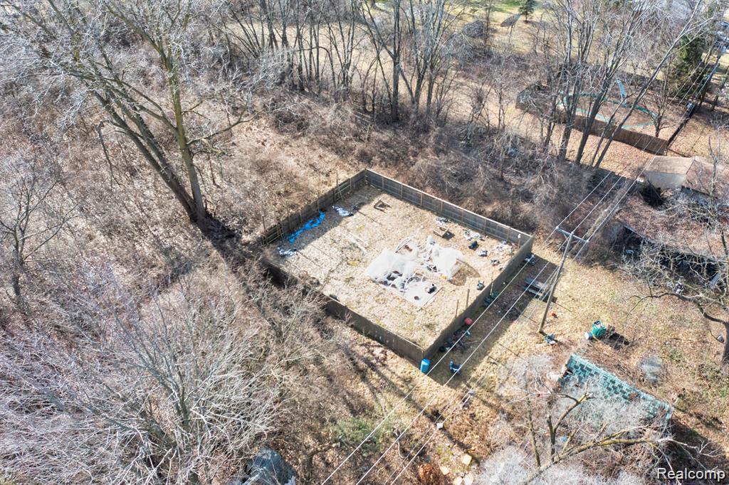 Land in Romulus 3