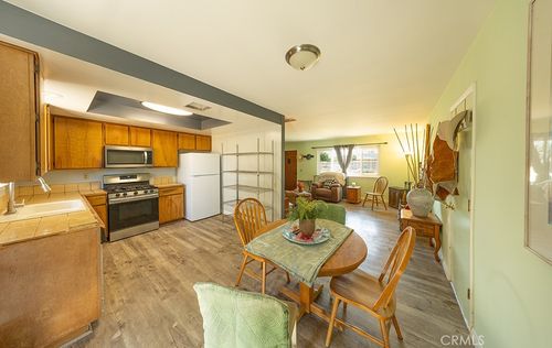 10304 E Avenue S12, Littlerock, CA, 93543-2316 | Card Image