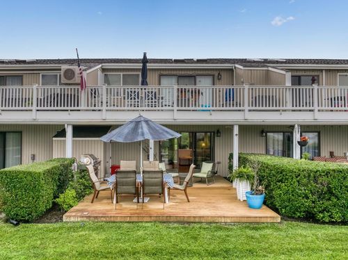 6-61 W Tiana Rd, Hampton Bays, NY, 11946-3626 | Card Image
