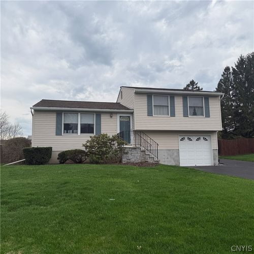4306 Amblewood Lane, Clay, NY, 13041 | Card Image