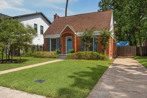 6669 Sylvan Rd, Houston, TX, 77023-4816 | Card Image