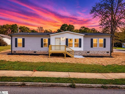 203 Lakanwood Ln, Piedmont, SC, 29673-8870 | Card Image