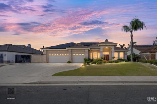 11402 Darlington Ave, Bakersfield, CA, 93312-6471 | Card Image
