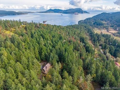 3350 Port Washington Rd, Pender Island, BC, V0N2M1 | Card Image