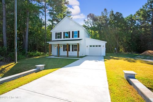 1536 Dorsey Ln, Navassa, NC, 28451-7665 | Card Image