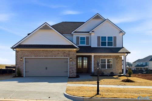 8 Hancock Ln, Madison, AL, 35756-2211 | Card Image