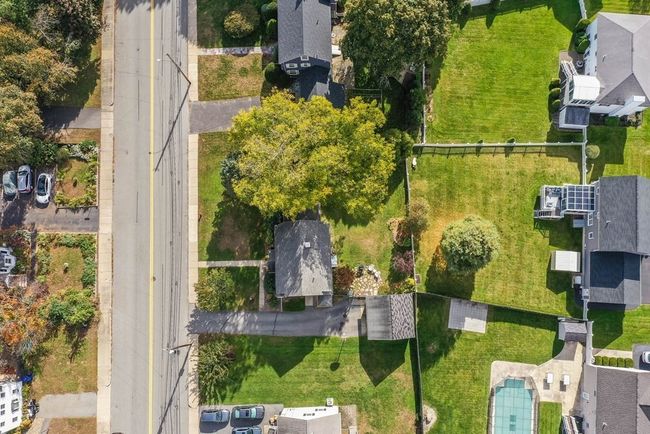 22 Elm St, House other with 3 bedrooms, 1 bathrooms and 5 parking in Woburn MA | Image 28