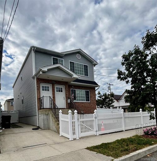 2nd-floor-6261 De Costa Avenue, New York, NY, 11692 | Card Image