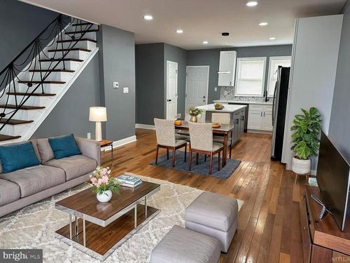 124 E Ruscomb St, PHILADELPHIA, PA, 19120-3940 | Card Image