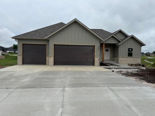 2606 W Fisherman Dr, Ozark, MO, 65721-4325 | Card Image