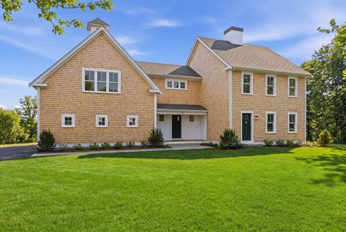 50 Chestnut St, Duxbury, MA, 02332-4425 | Card Image