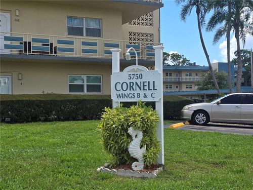 b206-5750 80th St N, St Petersburg, FL, 33709-5862 | Card Image