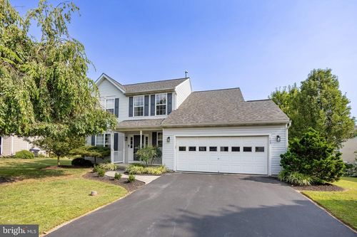 102 Hyacinth Way, COATESVILLE, PA, 19320-4371 | Card Image