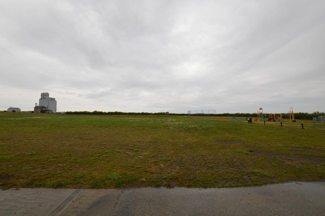 255 1 Ave W, Home with 0 bedrooms, 0 bathrooms and null parking in Hussar AB | Image 8
