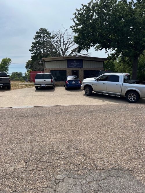 100 Mccaleb St, Athens, TX, 75751-2235 | Card Image